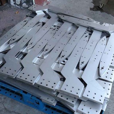 碳钢铁板激光切割冲孔剪折加工不锈钢板激光切割件